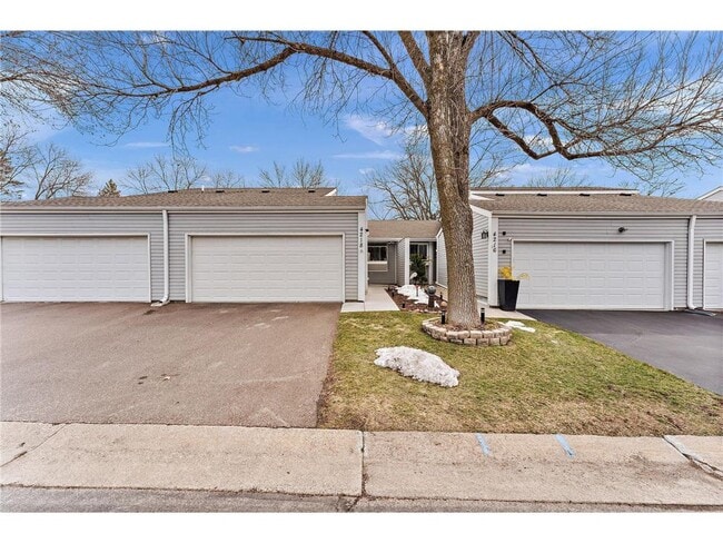 Primary Photo - 4218 Sylvia Ln S