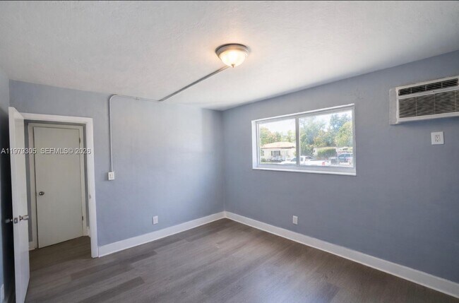 Building Photo - 6080 W Flagler St