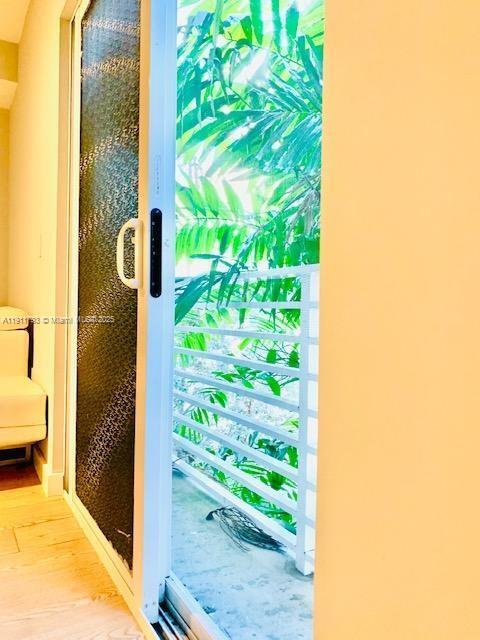 Building Photo - 619 Meridian Ave