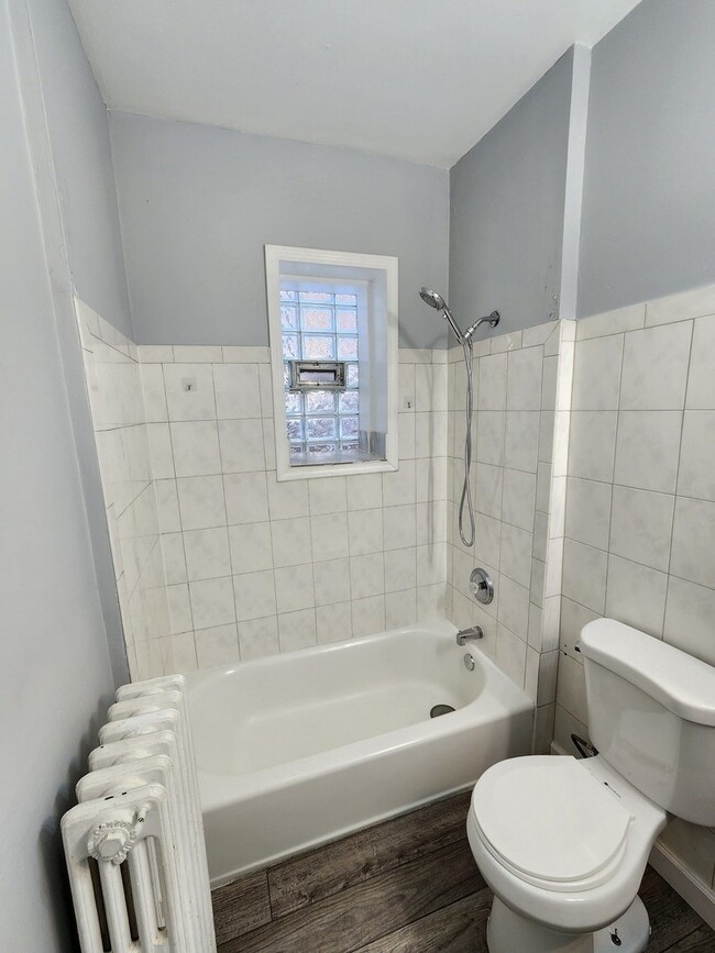 Building Photo - 3714 S Paulina St