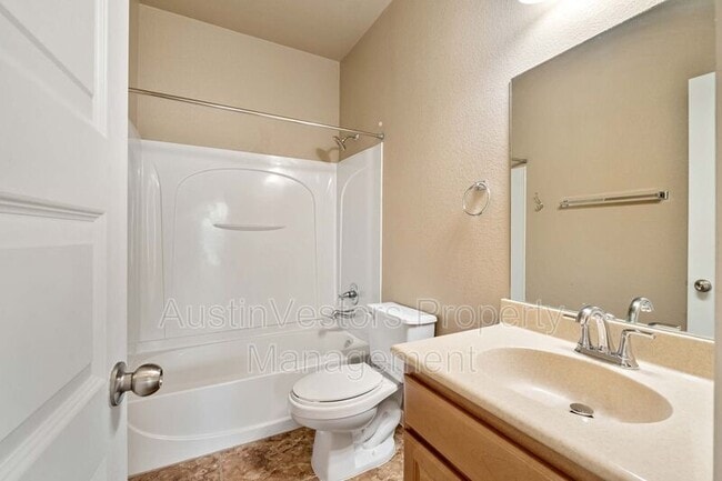 Building Photo - 2917 Saville Loop