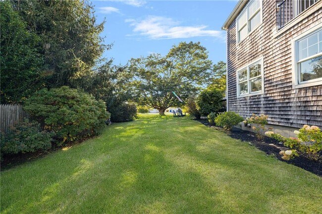 Building Photo - 9 White Terrace