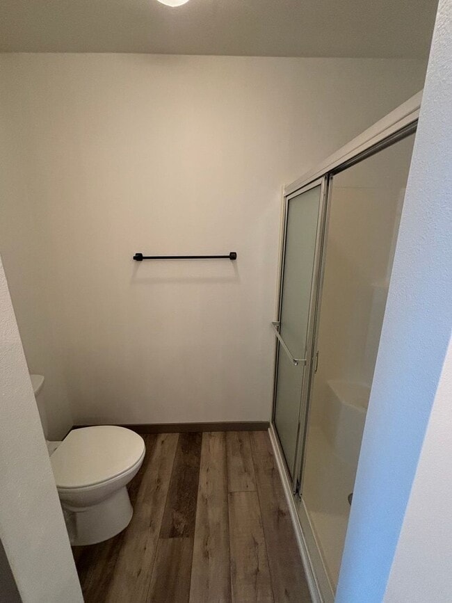 Building Photo - Remodeled Midtown Apartment (APP#244)