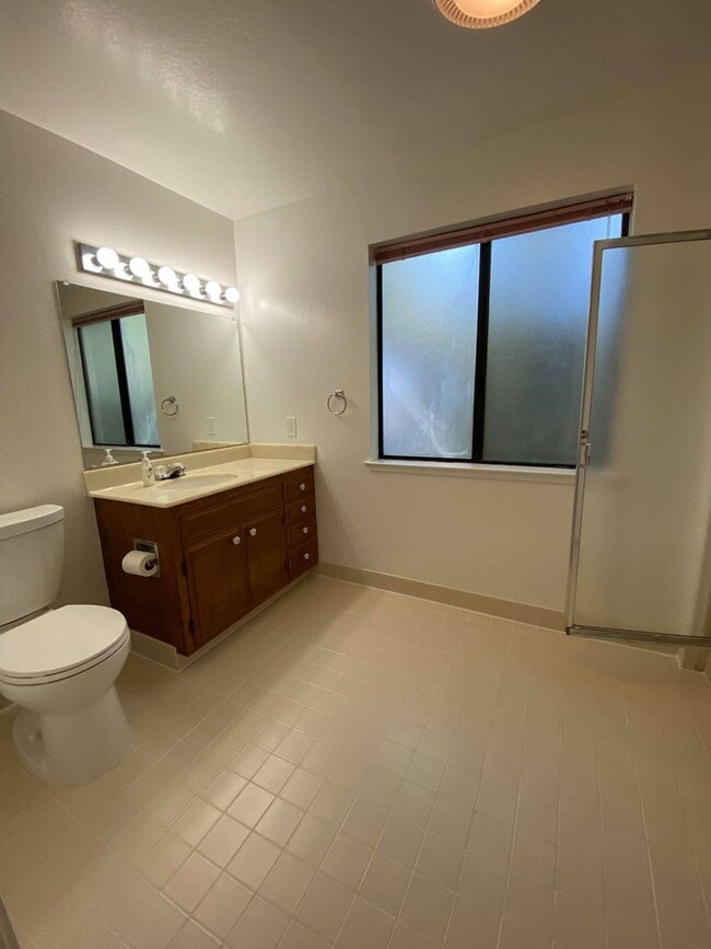 Building Photo - Spacious West Menlo Park Home for Rent