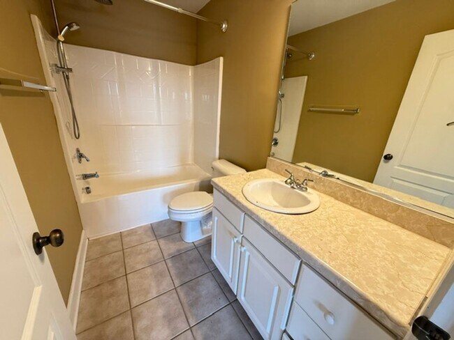 Building Photo - 3026 Sugarberry Ln