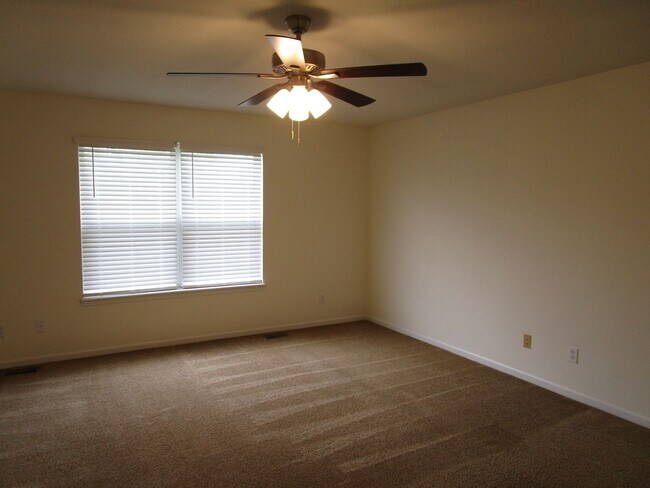 Building Photo - 3538-3540-3540 Prescott Dr