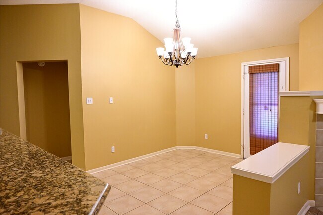 Building Photo - 4530 Topaz Trail Dr
