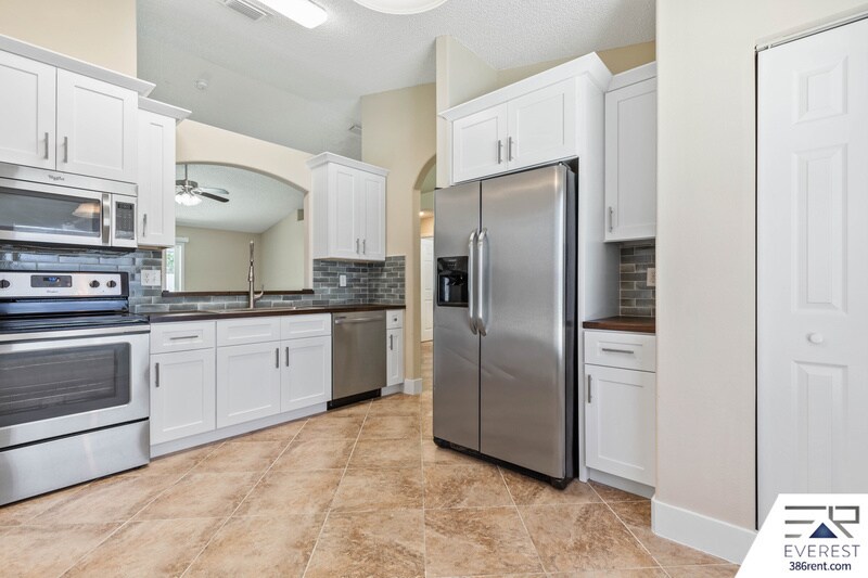 Building Photo - 273 Beachway Dr