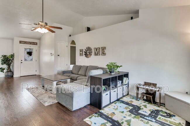 Building Photo - 3661 London Rd