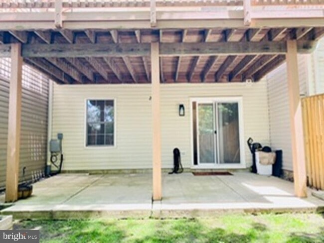 Building Photo - 223 Tilden Way