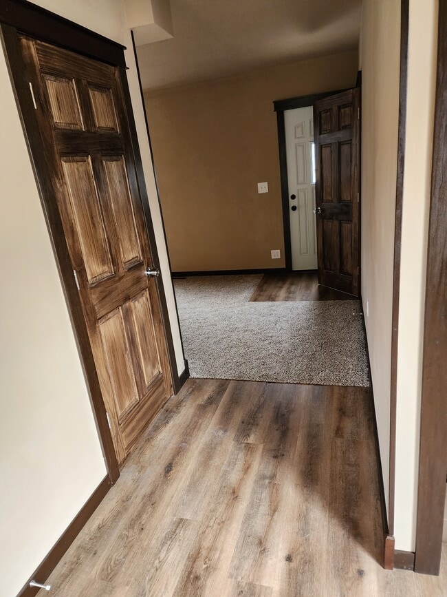 Building Photo - 108 Welch St