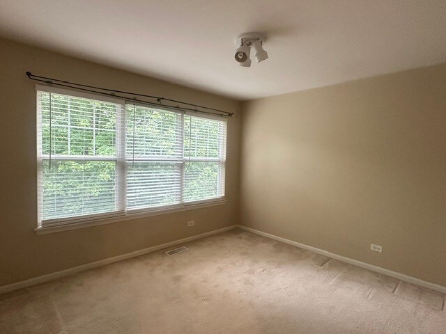 Building Photo - 3376 Bradbury Cir