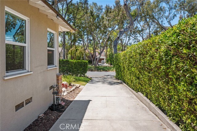 Building Photo - 3409 Palos Verdes Dr N