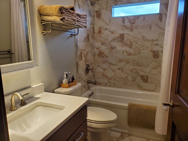 Building Photo - 73 Wind River Dr