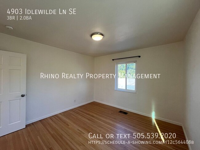 Building Photo - Spacious 2 Bedroom 3 Bathroom Home In ABQ!