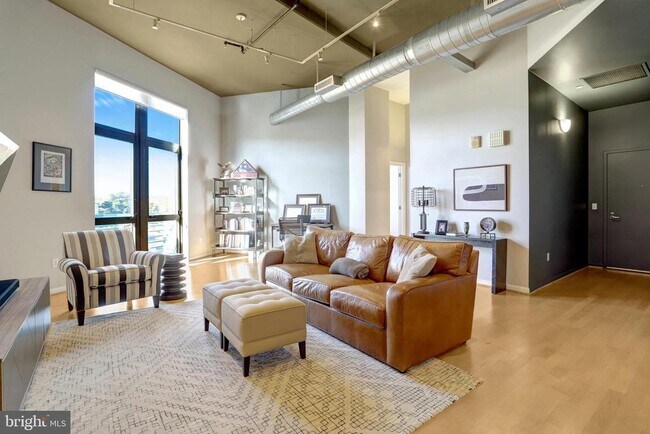 Building Photo - 2720 S Arlington Mill Dr