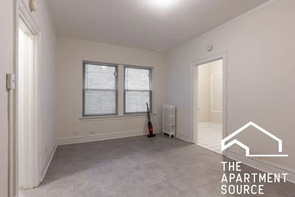 Building Photo - 3120 S Oak Park Ave