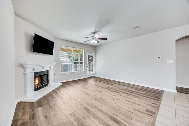 Building Photo - 203 Arrowhead Trail