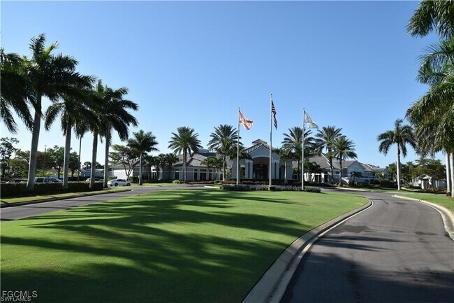 Building Photo - 10130 Colonial Country Club Blvd