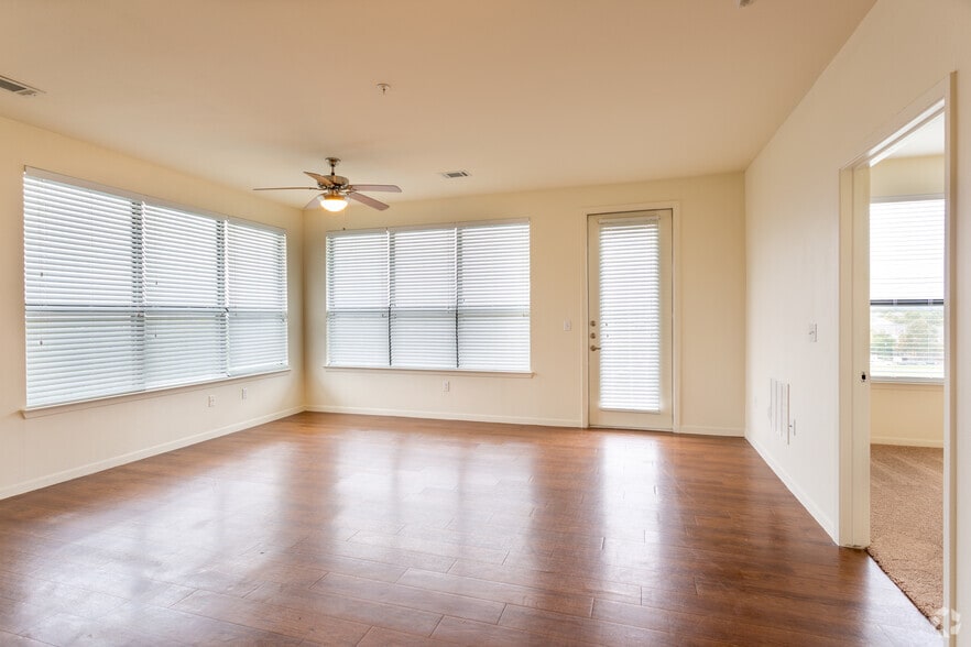 2BR, 2BA - 1079SF - Wildflower Terrace Senior Apartments - 55+