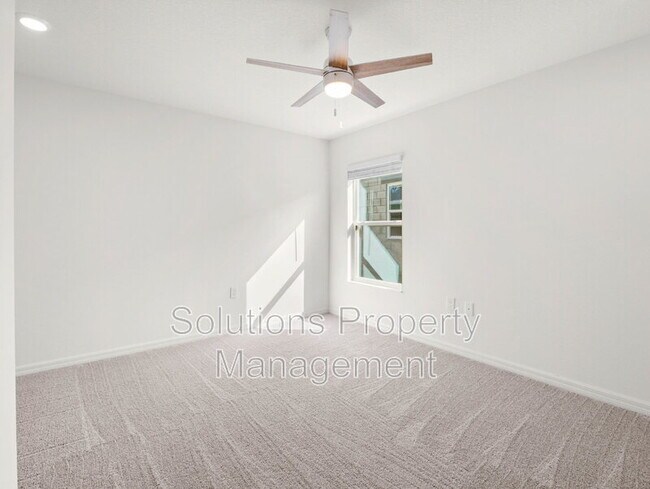Building Photo - 2192 Vinifera Dr