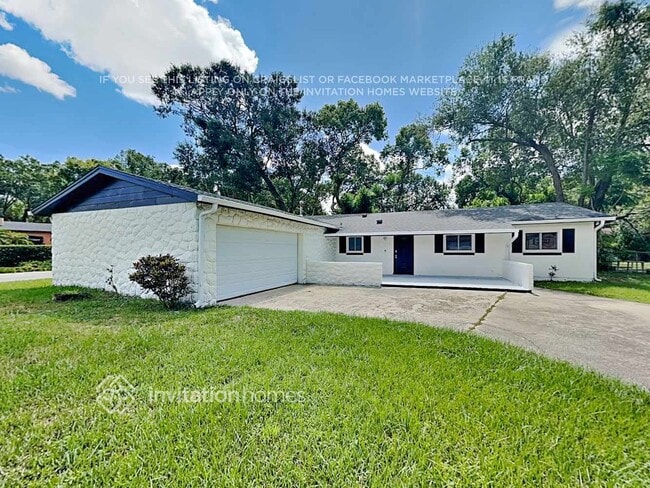 Building Photo - 628 Sherwood Dr