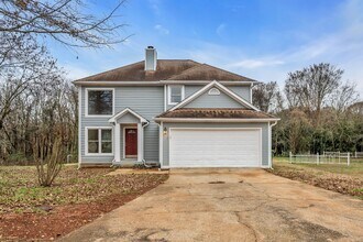 Building Photo - 213 Rebecca Pines Dr