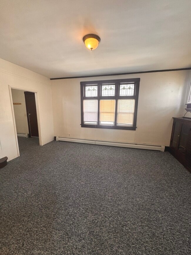 Building Photo - 1620 W Fredonia Ave