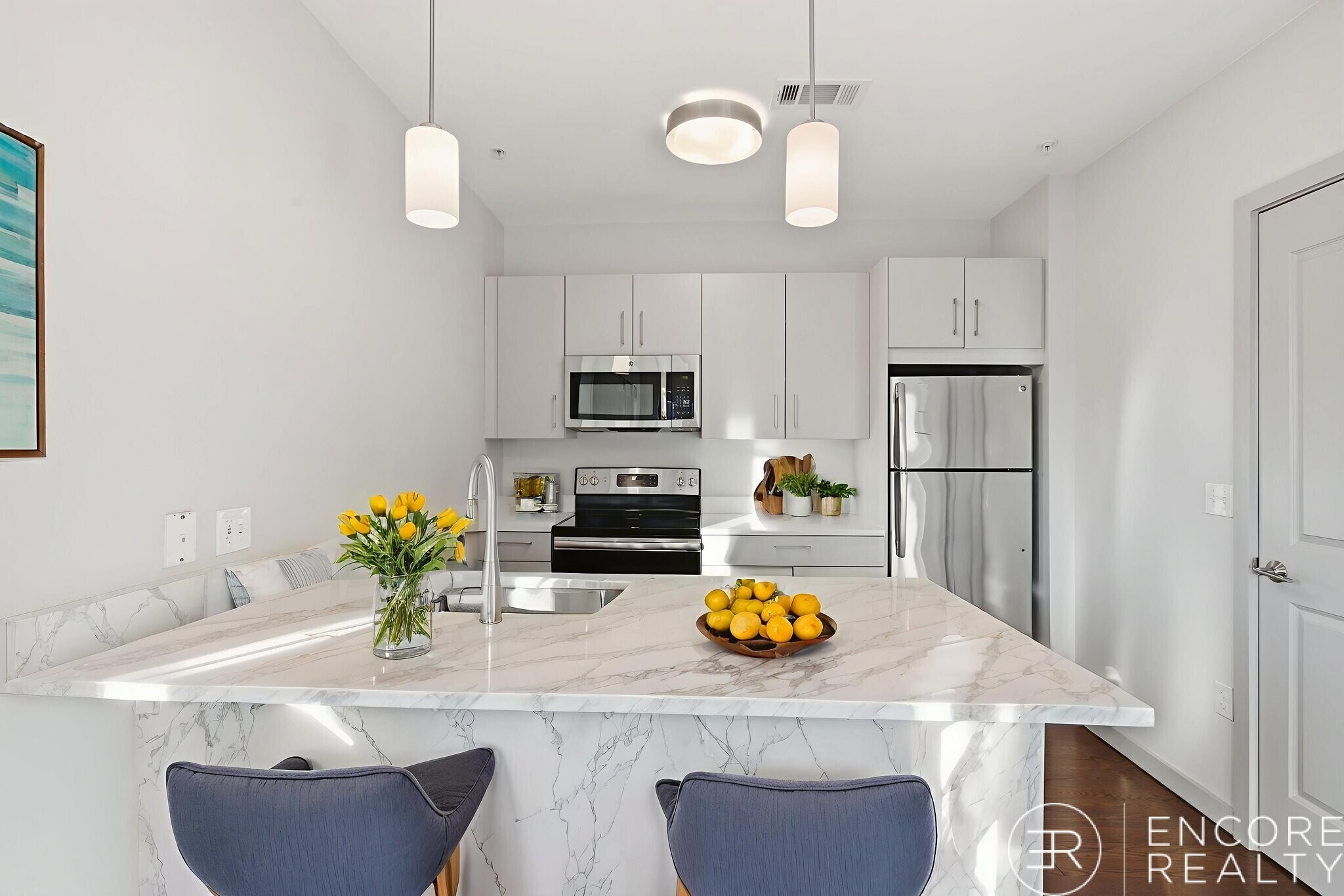 Building Photo - 45 Marion St