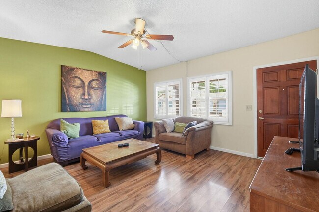 Building Photo - 2929 E Broadway Rd