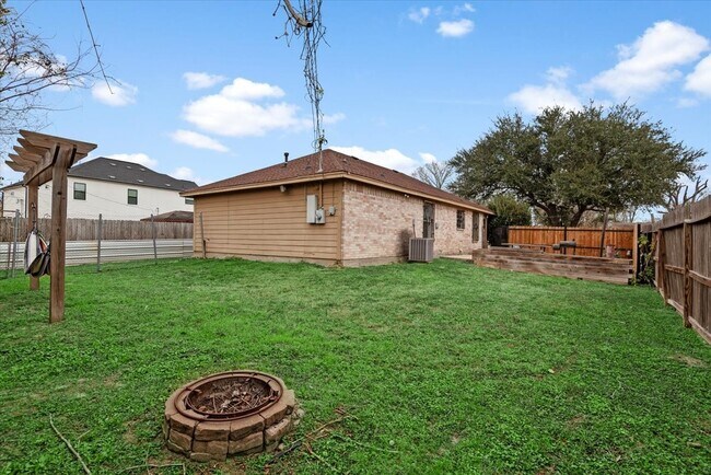 Building Photo - 5018 Wilmington St