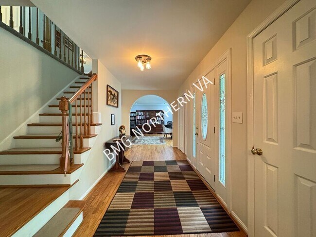 Building Photo - 4800 Occoquan Overlook