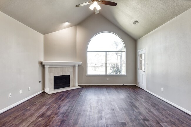 Building Photo - 7502 Wedgewood Dr