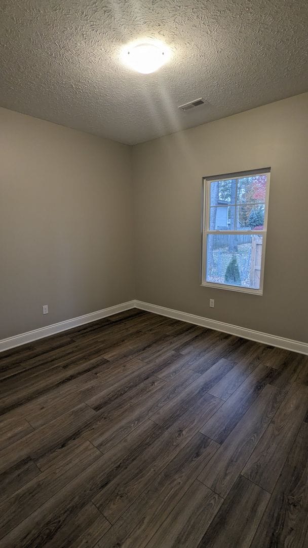 Building Photo - Available Now! First floor living 2 bedroom Treadway Ponds Cluster Homes