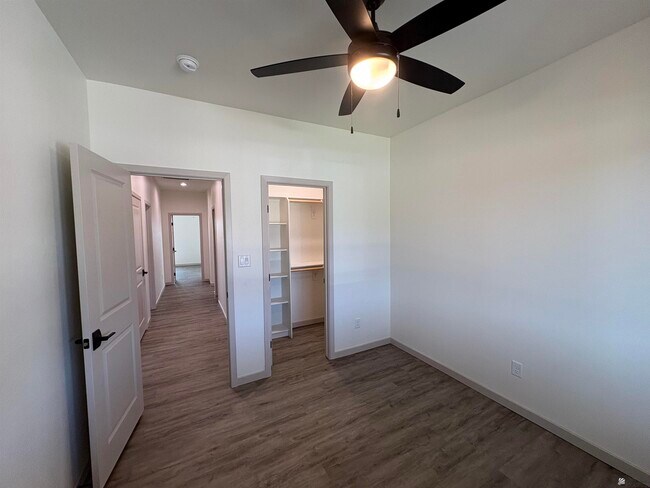 Building Photo - 4311 W 31st Pl