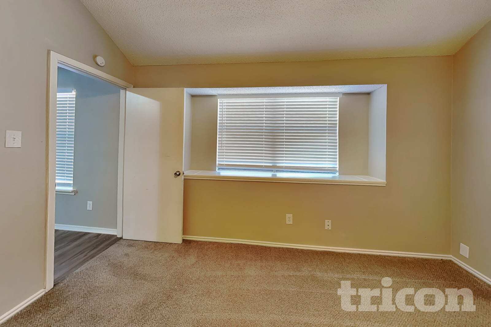 Building Photo - 918 Elliott Dr