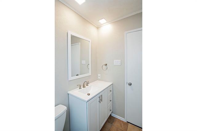Building Photo - 1324 Whitehall Dr