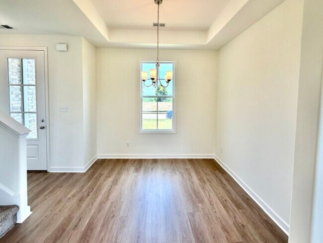 Building Photo - 165 Summer Rose Ln