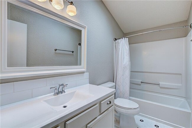 Building Photo - 19300 Crosswind Cir