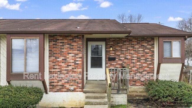 Building Photo - 208 Grayson Ct