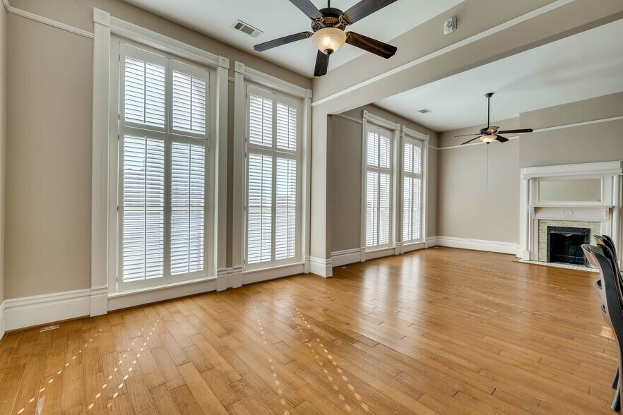 Building Photo - 929 Broad St