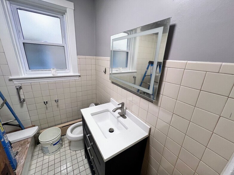 Building Photo - 4934 N Marmora Ave