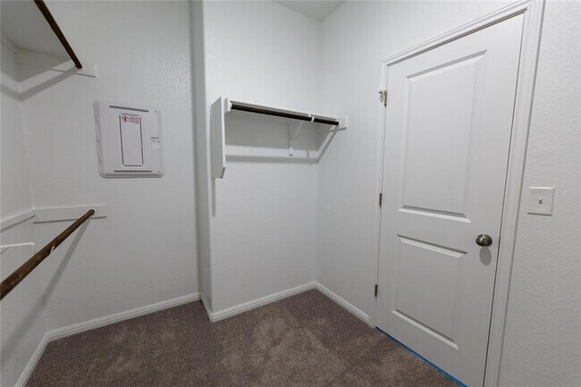 Building Photo - 6206 Marsh Ln