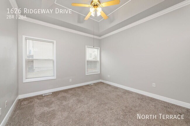 Building Photo - ? Gorgeous 2-Bedroom Townhome with a Huge ...