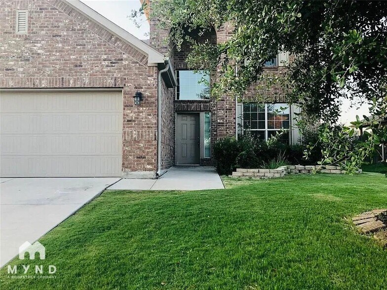 Building Photo - 5813 Valley Haven Way