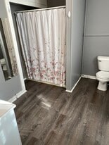 Building Photo - 316 Cobun Ave