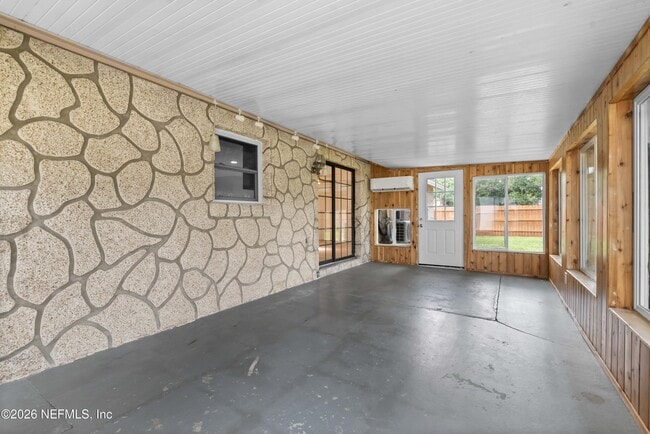 Building Photo - 250 Nautical Blvd S