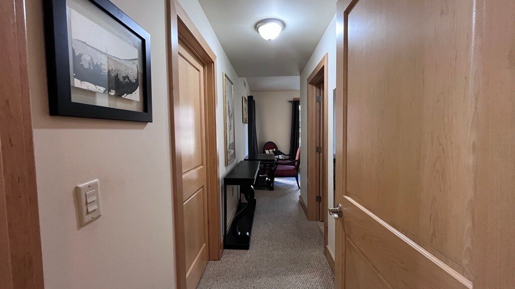 Building Photo - 333 W Mifflin St