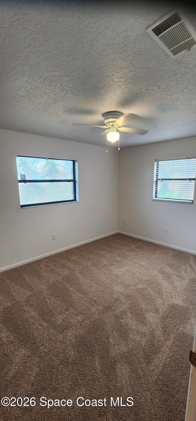 Building Photo - 1795 Bayberry Dr