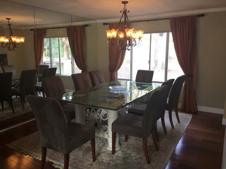 Building Photo - 12766 Jolette Ave